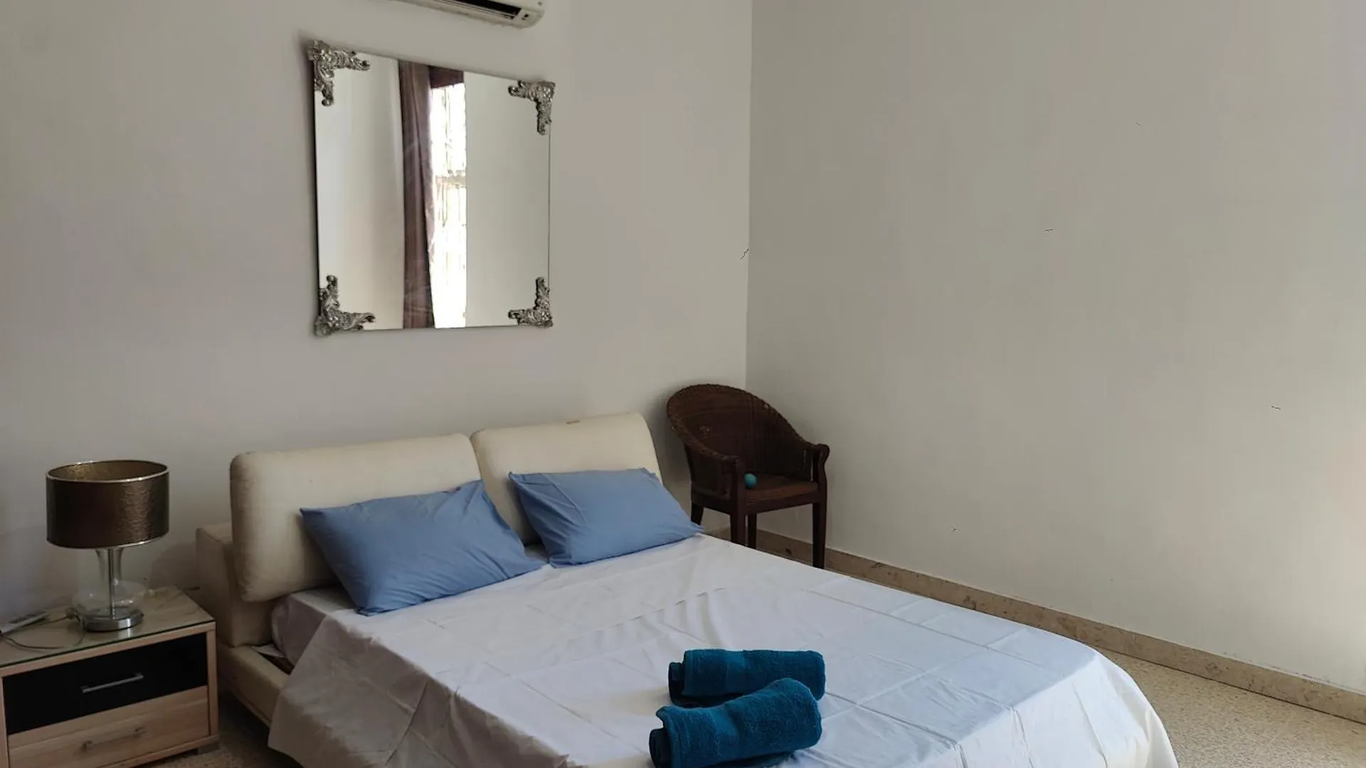 Location, Location, Location Villa Saint Julian's 0*,