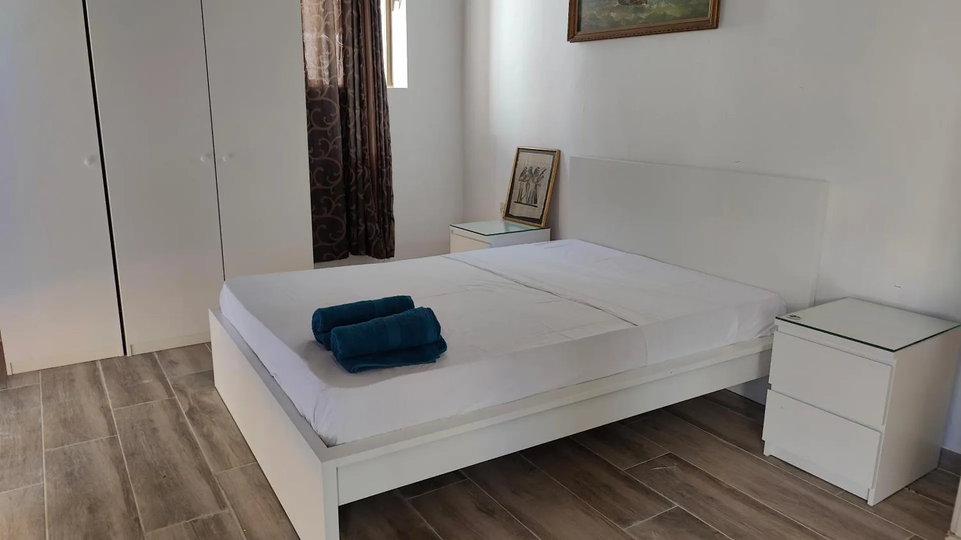 Location, Location, Location Villa Saint Julian's Holiday home